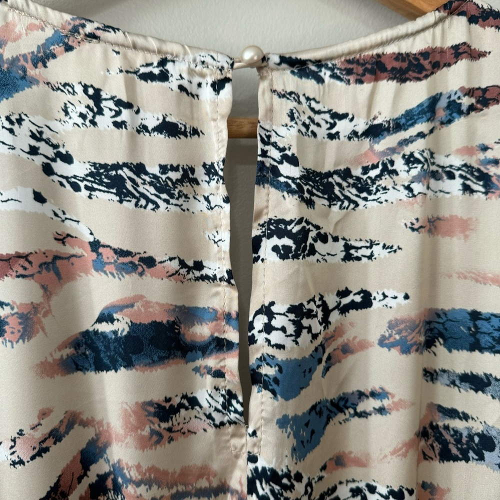 Superfoxx Tie Front Animal Print V-Neck Satin Midi Dress Medium - Picture 9 of 13